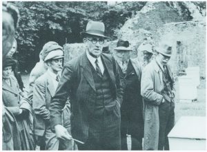 Willie Smith with member of ADBKA at his Apiary
